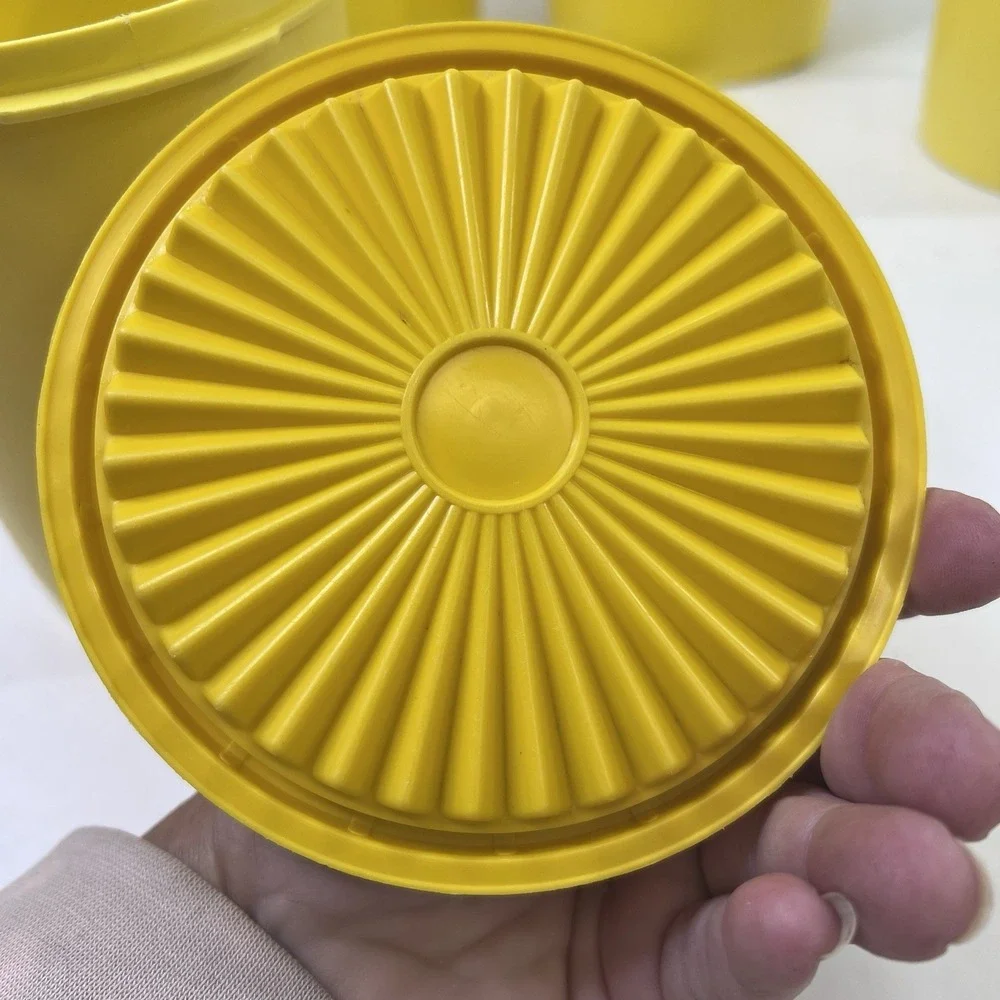 4 Piece Yellow Servalier Tupperware Nesting Canisters Set w Lids 805 807 809 811
